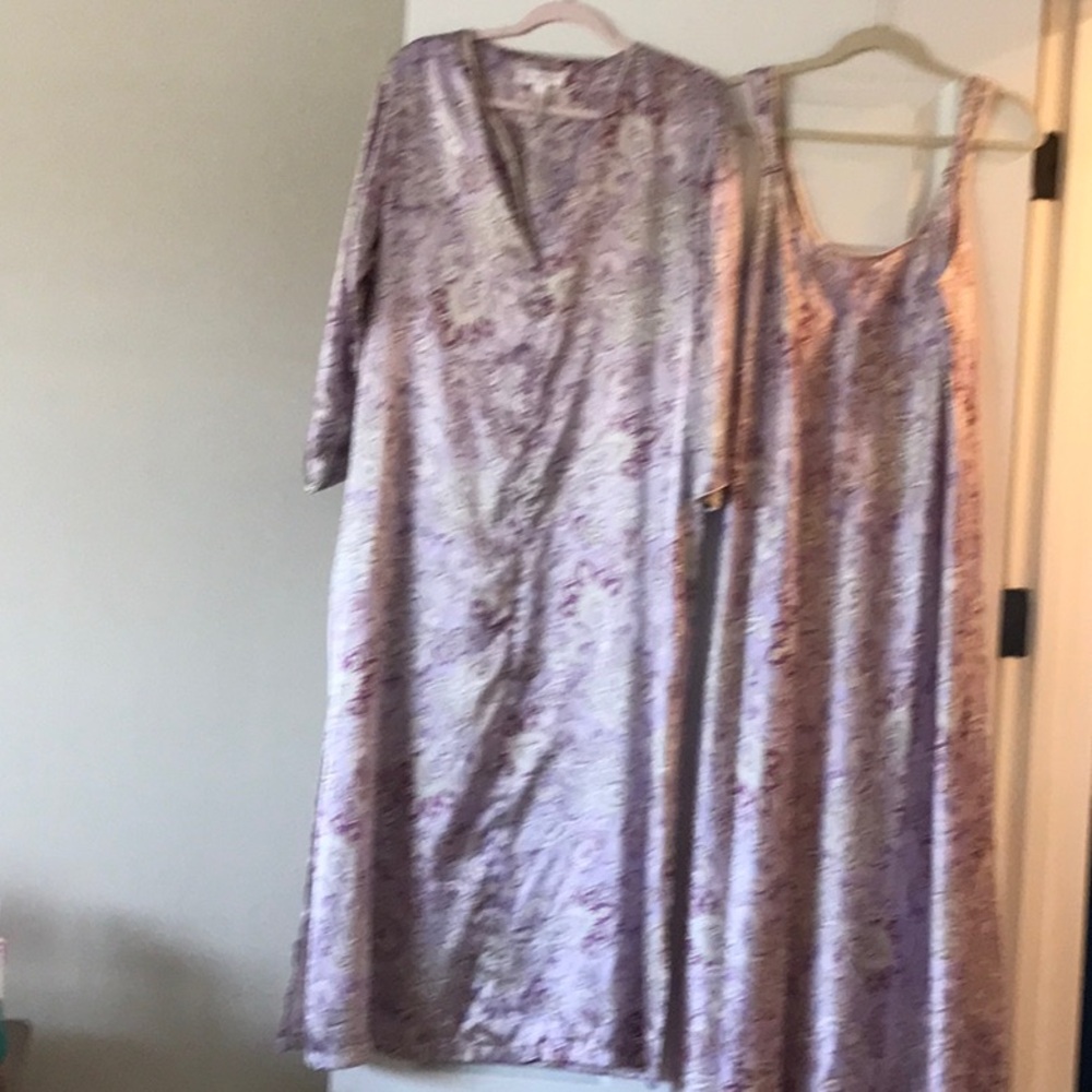 Oscar de la Renta gown and robe